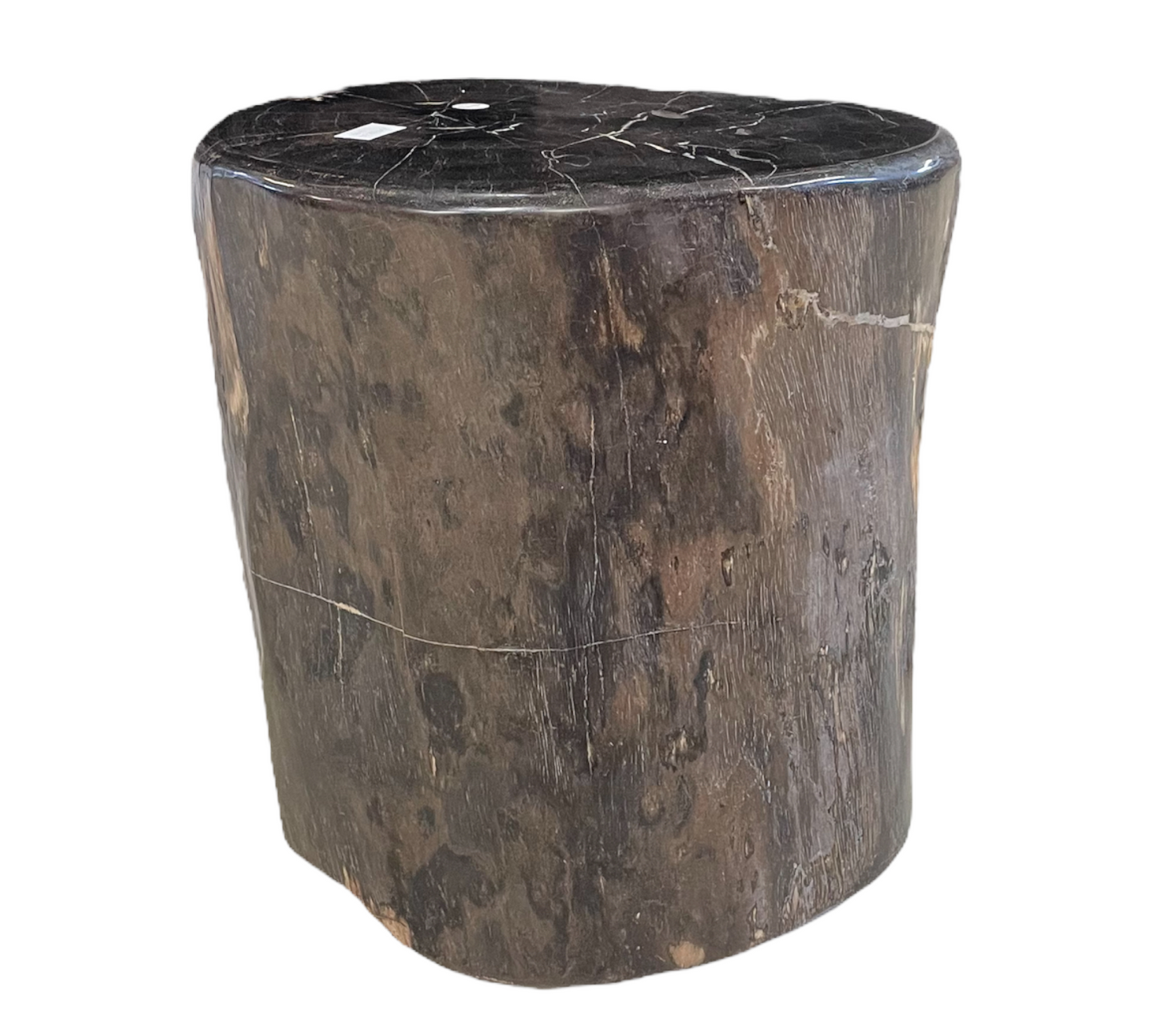 Steingerfður trjádrumbur