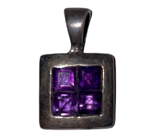 Silfurhálsmen með Amethyst