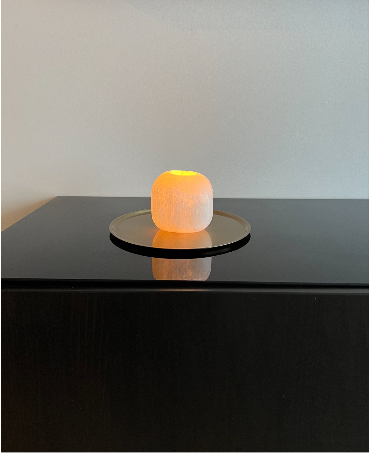 Round Selenite candle holder